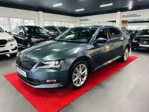 Skoda Superb Lim. 2.0TDI Style DSG AUT/Rentner/ACC/Xen