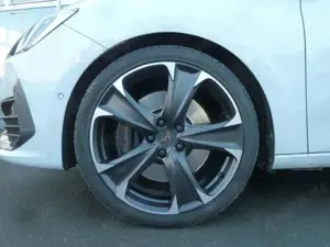 CUPRA Leon LEON SPORTSTOURER CUP VZ 2.0 TSI DSG 4DRIVE AHZV Bild 4