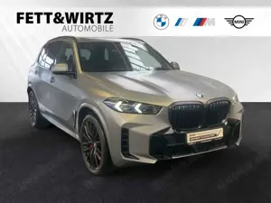 BMW X5 xDrive50e M Sport Pro|AHK|SkyLounge|22"LMR