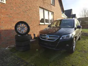 Volkswagen Tiguan Tiguan 1.4 TSI 4MOTION AHK XENON NAVI 8-FACH BEREIFT