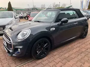 MINI Cooper S Cabrio /LED/Leder/ John Cooper Works Bild 4
