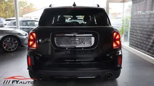 MINI Cooper SD Countryman SD Classic Trim All4 AHK* Bild 4