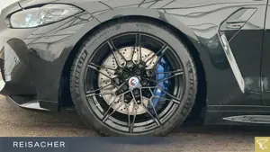 BMW M4 A Competition Coupé LCPro ACC PDC DAB 19/20" Bild 3