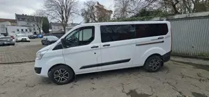 Ford Transit Custom 2.2 9 Sitzer Langversion Bild 3