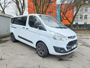 Ford Transit Custom 2.2 9 Sitzer Langversion Bild 2