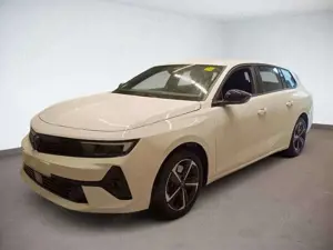 Opel Astra Sports Tourer 1.2T MT6 GS AHK Allwetter