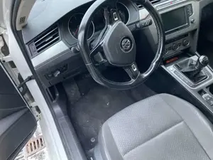 Volkswagen Passat Variant Passat Variant 2.0 TDI SCR (BMT) 4Mot. Highline Bild 5