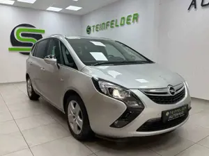 Opel Zafira Tourer Zafira C Tourer 1.6 CDTI Innovation / 7 SITZER