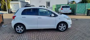 Toyota Yaris Yaris 1.33 VVT-i Edition aus 1.Hand mit 42.952 KM Bild 4