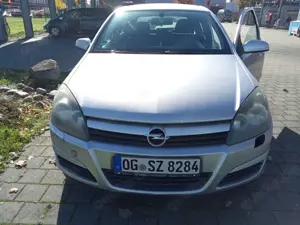 Opel Astra 1.6 Elegance Bild 4