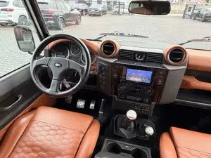 Land Rover Defender *110*SE*STARTECH*SIXTY8*LIMITED*AHK* Bild 2