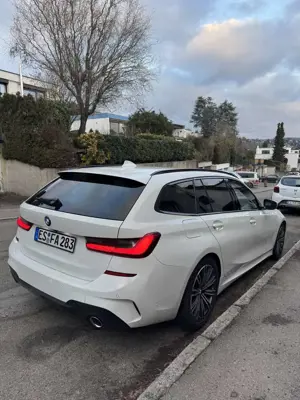 BMW 320 320d Touring Aut. M Sport Laser Head Up Driv. Prof Bild 5