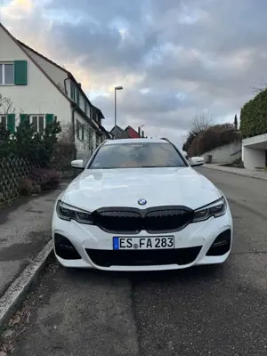 BMW 320 320d Touring Aut. M Sport Laser Head Up Driv. Prof Bild 2
