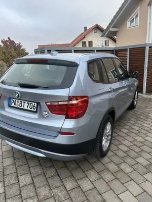 BMW X3 xDrive20d Aut. AHK Bild 3