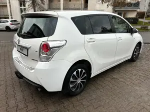 Toyota Verso 1.8 Automatik Navi AHK SHZ Kamera Bild 4