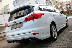 Ford Focus *Turnier*2,0*TDI*ST-Line*Sport*Navi*Eu6*TÜV Bild 4