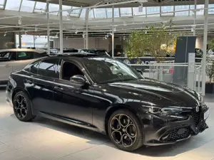 Alfa Romeo Giulia 2.0 Turbo Q4 *** Sofort Verfügbar *** Bild 2