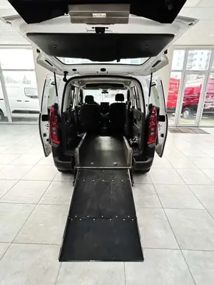 Citroen Berlingo Behindertengerecht !Motorproblem!