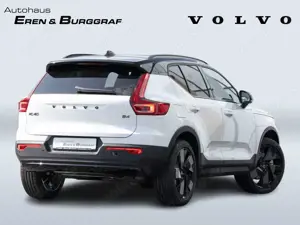 Volvo XC40 Ultra Black Edition 2WD Bild 2