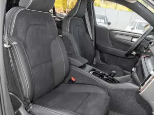 Volvo XC40 Ultra Black Edition 2WD Bild 5