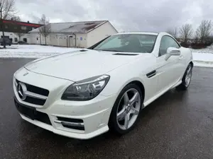 Mercedes-Benz SLK 200 *AMG PAKET*NAVI*LEDER*AIRSCARF*BI-XEN*