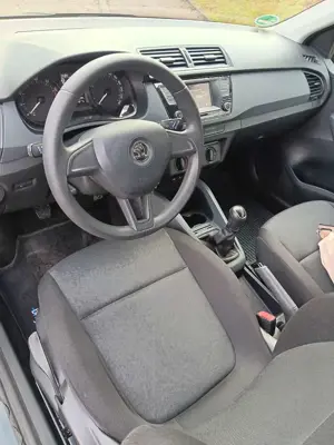 Skoda Fabia Fabia Combi 1.2 TSI Active Bild 5