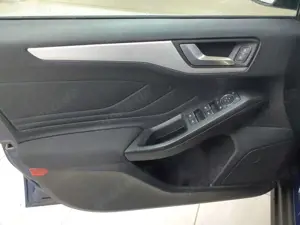 Ford Focus Focus Turnier 2.0 EcoBlue COOLCONNECT Bild 4