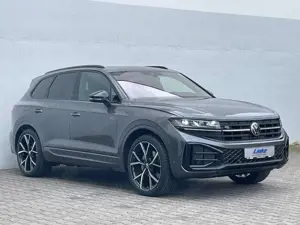 Volkswagen Touareg 3.0 4Motion R-Line FINAL EDITION HUD/AHK/Pano/Stan Bild 2