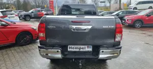 Toyota Hilux 2,8 XTRA Cab AT Bild 4