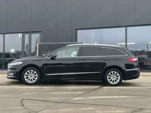 Ford Mondeo Turnier Vignale/ ACC LEDER KAMERA Bild 2