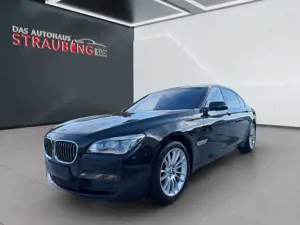 BMW 750 Li xDrive M SPORT*FACELIFT*HUD*SOFT*MASSAGE* Bild 2