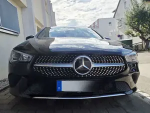 Mercedes-Benz CLA 180 7G-DCT Progressive Automatik + MB Garantie