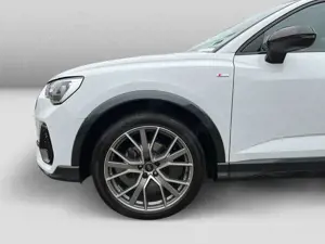 Audi Q3 35TFSI S tronic S line Navi Pano Bild 5