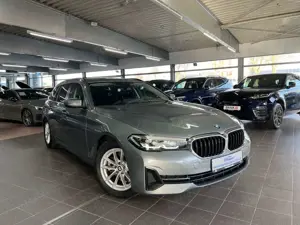 BMW 520 BMW 520d Touring xDrive | Standheizung I Park
