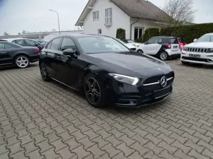 Mercedes-Benz A 200 AMG Line, Standheizung, Leder, Rückfahrkamera, LED Bild 1