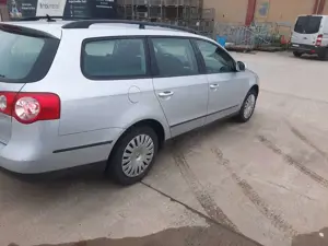 Volkswagen Passat 2.0 TDI DPF DSG Comfortline Bild 2