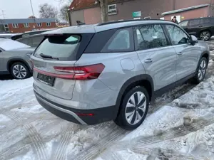 Skoda Kodiaq 1.5 TSI mHEV Selection ACC AHK Matrix Bild 4
