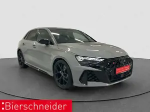 Audi RS3 RS3 Sportback 19 V-MAX MATRIX-LED PANO SCHALE 5J Bild 3
