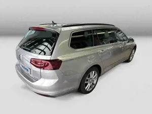 Volkswagen Passat Variant 2.0TDI DSG 4 Mo Business AHK Navi Bild 4