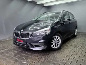 BMW 220 i Active Tourer, AUTOMATIK, PANORAMA, NAVI,PDC