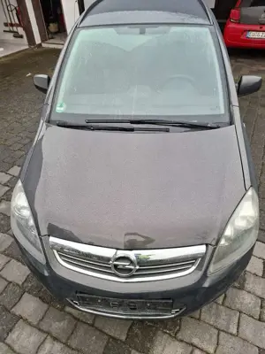 Opel Zafira Zafira 1,8 B-Family Plus