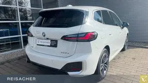 BMW 225 225e xDrive Active Tourer M-Sport Navi RüKa ACC Bild 2