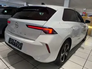 Opel Astra L 1.2 Turbo Edition LED+SHZ+Fernlichtass. Bild 3