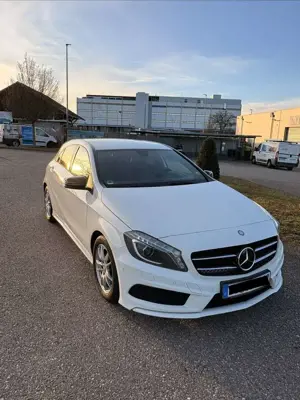 Mercedes-Benz A 180 A-Klasse AMG Line – TÜV neu 01/2026