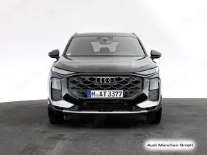 Audi Q3 SUV TFSI quattro 195 kW S tronic Bild 4