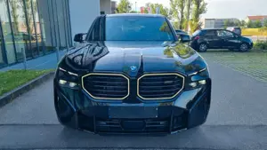 BMW XM 4.4i V8 Bild 2