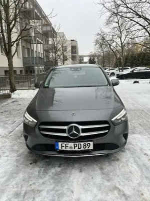 Mercedes-Benz B 180 7G-DCT
