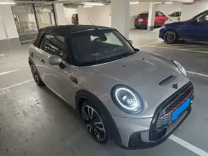MINI John Cooper Works Cabrio Mini John Cooper Works Cabrio Aut. John Cooper Works Trim Bild 2