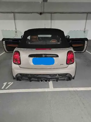 MINI John Cooper Works Cabrio Mini John Cooper Works Cabrio Aut. John Cooper Works Trim Bild 4