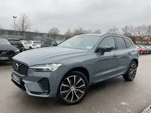 Volvo XC60 B5 Ultimate Dark PANO Standhz ACC HUD 20" Bild 2